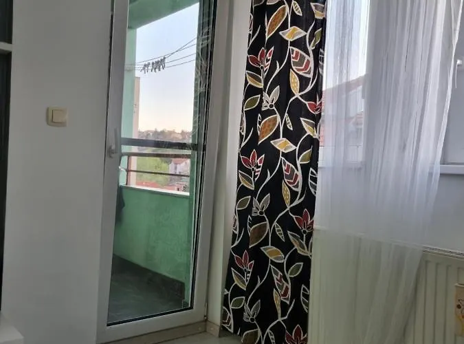 Downtown Lux Σμεντέρεβο