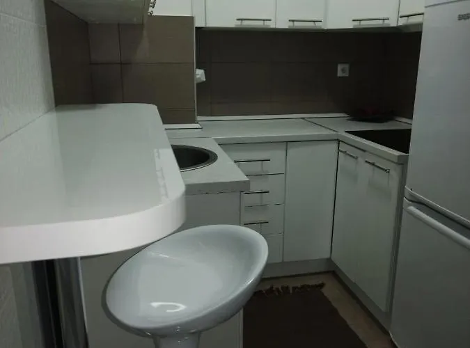 Διαμέρισμα Downtown Lux *